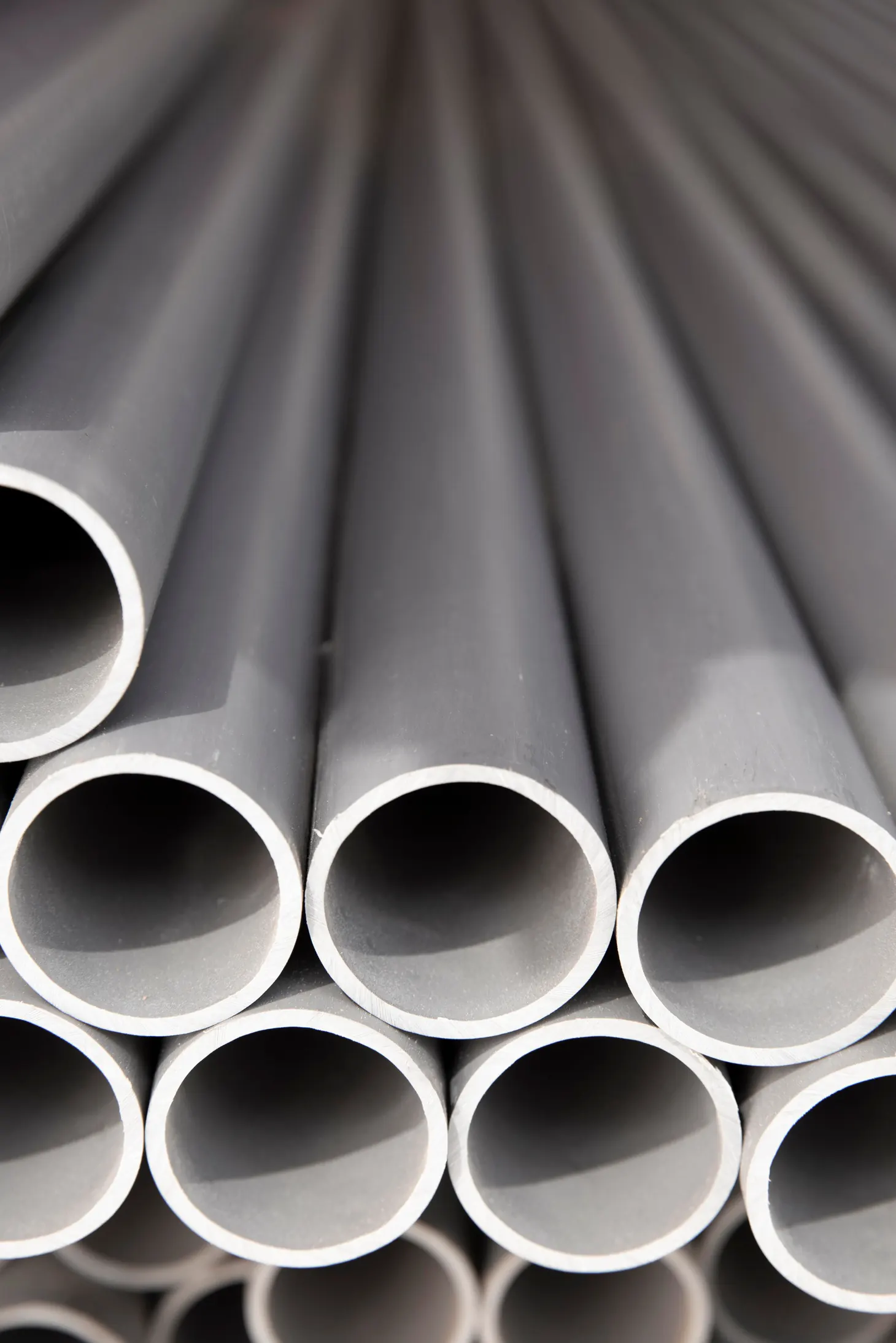 Industrial pipe end view illustrating wall thickness control
